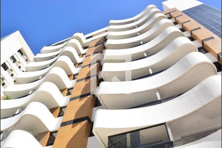 Fachada de apartamento para alugar com 1 quarto, 57m² em Pituba, Salvador