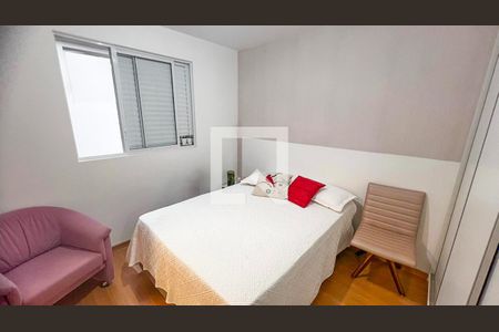 Quarto de apartamento à venda com 3 quartos, 75m² em Sagrada Família, Belo Horizonte