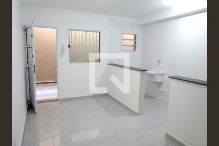 Sala/Cozinha de casa de condomínio para alugar com 1 quarto, 30m² em Chácara Inglesa, São Paulo