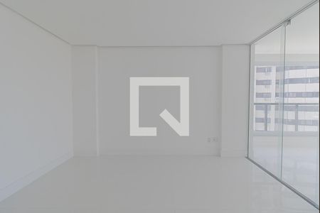 Sala de apartamento à venda com 3 quartos, 117m² em Barra da Tijuca, Rio de Janeiro