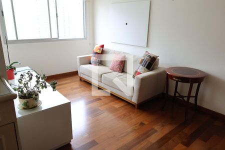 Sala de apartamento à venda com 3 quartos, 80m² em Moema, São Paulo