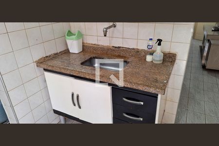 Cozinha de apartamento para alugar com 1 quarto, 31m² em Canto do Forte, Praia Grande