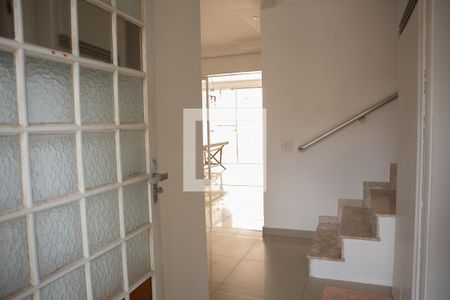 Sala de casa de condomínio para alugar com 3 quartos, 110m² em Jardim Interlagos, Hortolândia