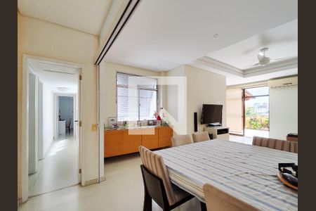 Sala de apartamento à venda com 4 quartos, 191m² em Tijuca, Rio de Janeiro