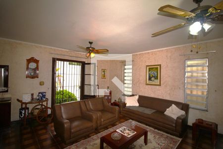 Sala de casa à venda com 6 quartos, 371m² em Jardim Guarapiranga, São Paulo