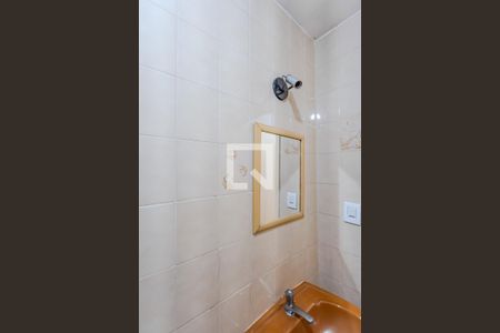 Banheiro de apartamento à venda com 1 quarto, 32m² em Cidade Baixa, Porto Alegre