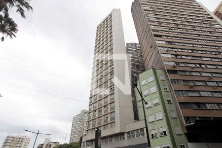 Fachada de kitnet/studio à venda com 1 quarto, 17m² em Centro Histórico, Porto Alegre