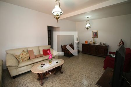 Casa à venda com 580m², 4 quartos e 2 vagasSala 1