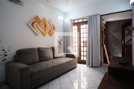 Sala  de casa à venda com 4 quartos, 126m² em Jardim Gonzaga, São Paulo