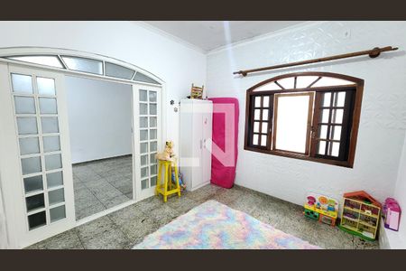 Detalhe Sala de casa para alugar com 4 quartos, 200m² em Centro, Santos