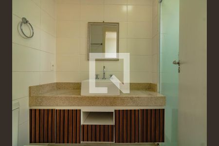 Banheiro  de apartamento à venda com 1 quarto, 39m² em Vila do Encontro, São Paulo