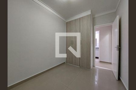 Quarto 1 de apartamento para alugar com 2 quartos, 55m² em Interlagos, São Paulo