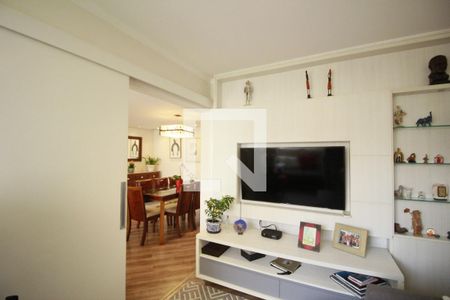 Sala de TV de apartamento para alugar com 3 quartos, 145m² em Moema, São Paulo