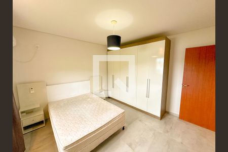 Quarto 1 de apartamento para alugar com 2 quartos, 70m² em São João do Rio Vermelho, Florianópolis