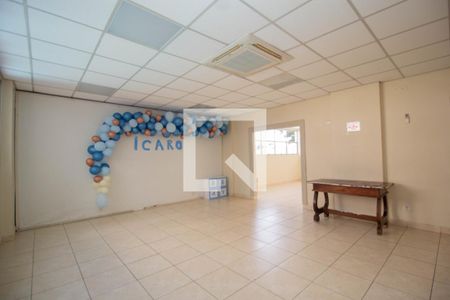 Studio à venda com 70m², 3 quartos e 1 vaga Studio à venda com 70m², 3 quartos e 1 vagaÁrea comum - Salão de festas