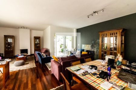 Sala de casa para alugar com 4 quartos, 360m² em Caxingui, São Paulo