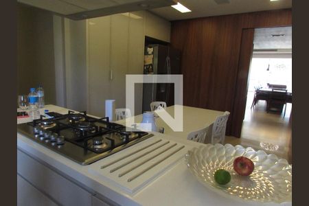 Cozinha de apartamento à venda com 3 quartos, 206m² em Jardim Vitória Régia, São Paulo