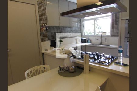 Cozinha de apartamento à venda com 3 quartos, 206m² em Jardim Vitória Régia, São Paulo