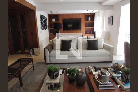 Apartamento à venda com 206m², 3 quartos e 4 vagasSala