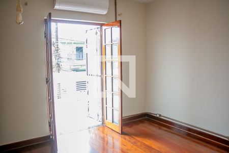 Suíte 1 de casa para alugar com 3 quartos, 210m² em Santa Terezinha, São Bernardo do Campo