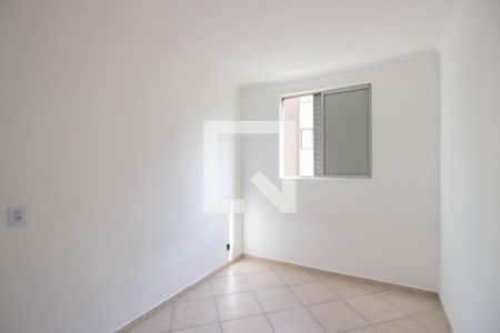 Quarto 1 de apartamento para alugar com 2 quartos, 53m² em Vila Carmosina, São Paulo