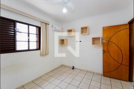Quarto 1 de casa à venda com 3 quartos, 197m² em Jardim Vila Galvao, Guarulhos
