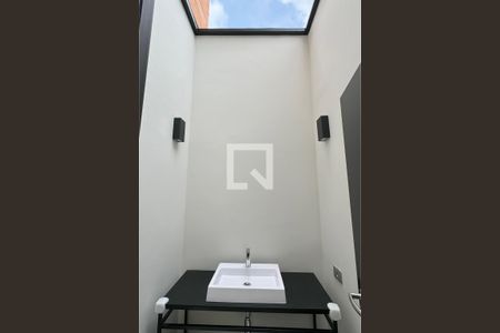 Lavabo de casa de condomínio à venda com 4 quartos, 366m² em Alphaville Residencial Plus, Barueri