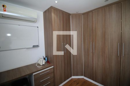 Quarto 1 de apartamento para alugar com 2 quartos, 48m² em Parada de Lucas, Rio de Janeiro