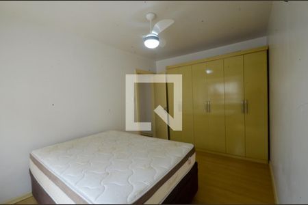 Quarto 1 de apartamento para alugar com 2 quartos, 56m² em Menino Deus, Porto Alegre