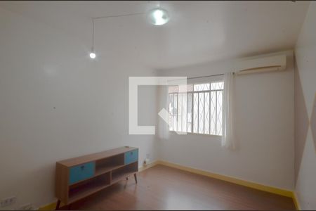 Sala de apartamento para alugar com 2 quartos, 56m² em Menino Deus, Porto Alegre