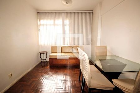 Sala de apartamento à venda com 1 quarto, 48m² em Lourdes, Belo Horizonte