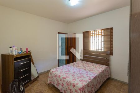 Suíte de casa à venda com 6 quartos, 334m² em Serrano, Belo Horizonte