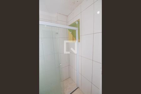 Banheiro de kitnet/studio para alugar com 1 quarto, 30m² em Vila Divina Pastora, São Paulo