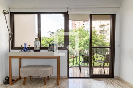 Sala de apartamento à venda com 3 quartos, 167m² em Indianópolis, São Paulo