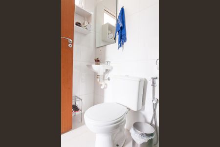 Casa de condomínio à venda com 320m², 5 quartos e 4 vagas Casa de condomínio à venda com 320m², 5 quartos e 4 vagasbanhiero quarto 3