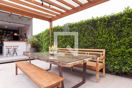 Casa de condomínio à venda com 320m², 5 quartos e 4 vagas Casa de condomínio à venda com 320m², 5 quartos e 4 vagasChurrasqueira