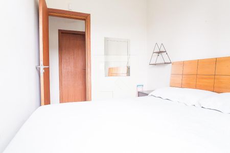 Casa de condomínio à venda com 320m², 5 quartos e 4 vagas Casa de condomínio à venda com 320m², 5 quartos e 4 vagasquarto 3