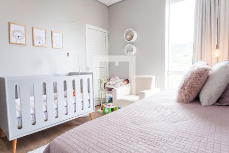 Casa de condomínio à venda com 320m², 5 quartos e 4 vagas Casa de condomínio à venda com 320m², 5 quartos e 4 vagasquarto 2