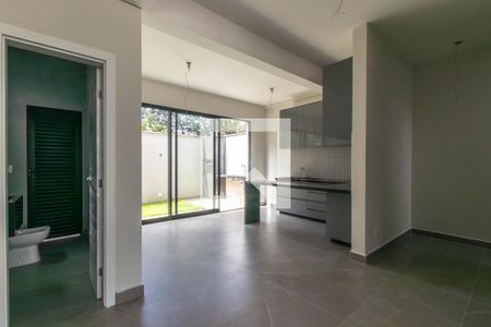 Casa de condomínio à venda com 143m², 3 quartos e 2 vagasSala
