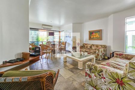 Sala de apartamento para alugar com 3 quartos, 300m² em Jardim Belmar, Guarujá