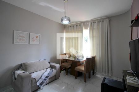 Sala de apartamento à venda com 2 quartos, 60m² em Sagrada Família, Belo Horizonte