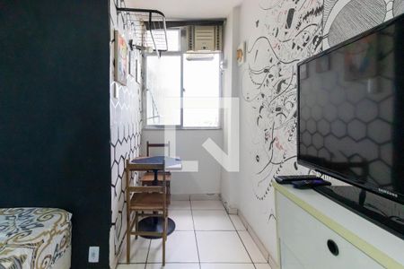 Quarto de kitnet/studio à venda com 1 quarto, 20m² em Centro, Niterói