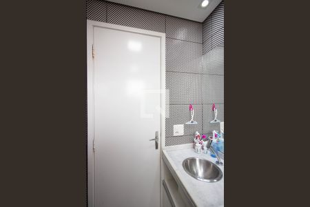 Banheiro de apartamento à venda com 2 quartos, 47m² em Parada Xv de Novembro, São Paulo