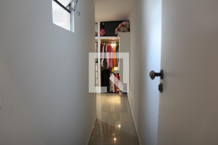 Closet da suíte 1 de casa para alugar com 4 quartos, 160m² em Cidade São Mateus, São Paulo