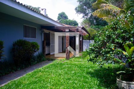 Casa à venda com 615m², 5 quartos e 4 vagas Casa à venda com 615m², 5 quartos e 4 vagasJardim