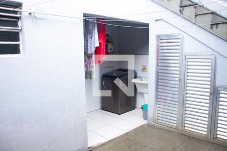 Casa à venda com 615m², 5 quartos e 4 vagas Casa à venda com 615m², 5 quartos e 4 vagasÁrea de Serviço