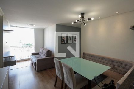 Sala de apartamento para alugar com 3 quartos, 61m² em Vila Antonieta, São Paulo