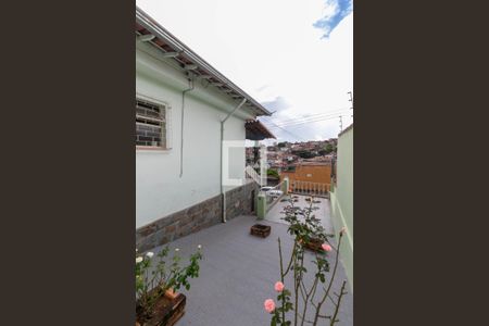 Área Externa de casa à venda com 3 quartos, 168m² em Dom Bosco, Belo Horizonte