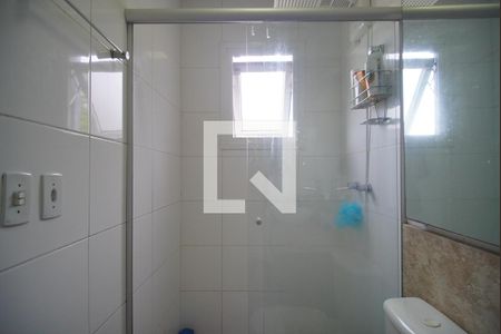 Banheiro da Suíte de casa de condomínio à venda com 3 quartos, 111m² em Rondônia, Novo Hamburgo