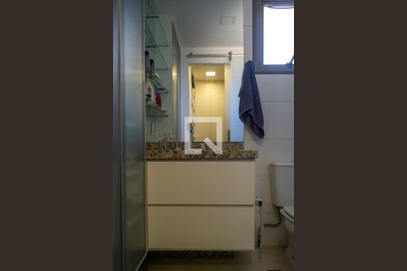 Banheiro 1 de apartamento para alugar com 3 quartos, 104m² em Cavalhada, Porto Alegre